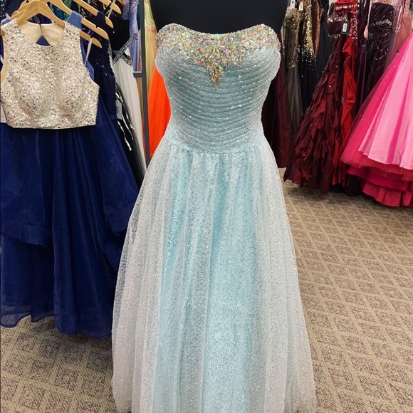 ✨TONY BOWLS Fully Sequined Dress-PLUS SIZE!✨ - Picture 1 of 7